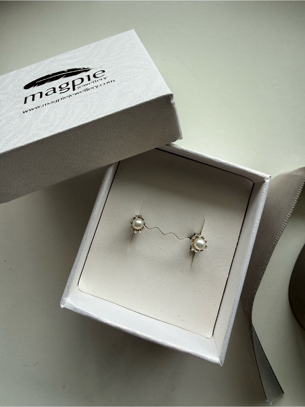 Alex Monroe Chrysanthemum Bud Pearl Earrings in Sterling Silver